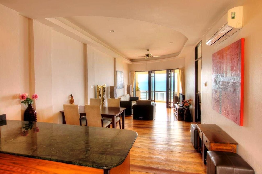Sunset Hill Boutique Resort 53/77