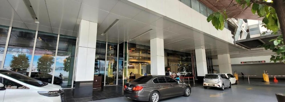 Flixses Suites at platinum KLCC 40/50