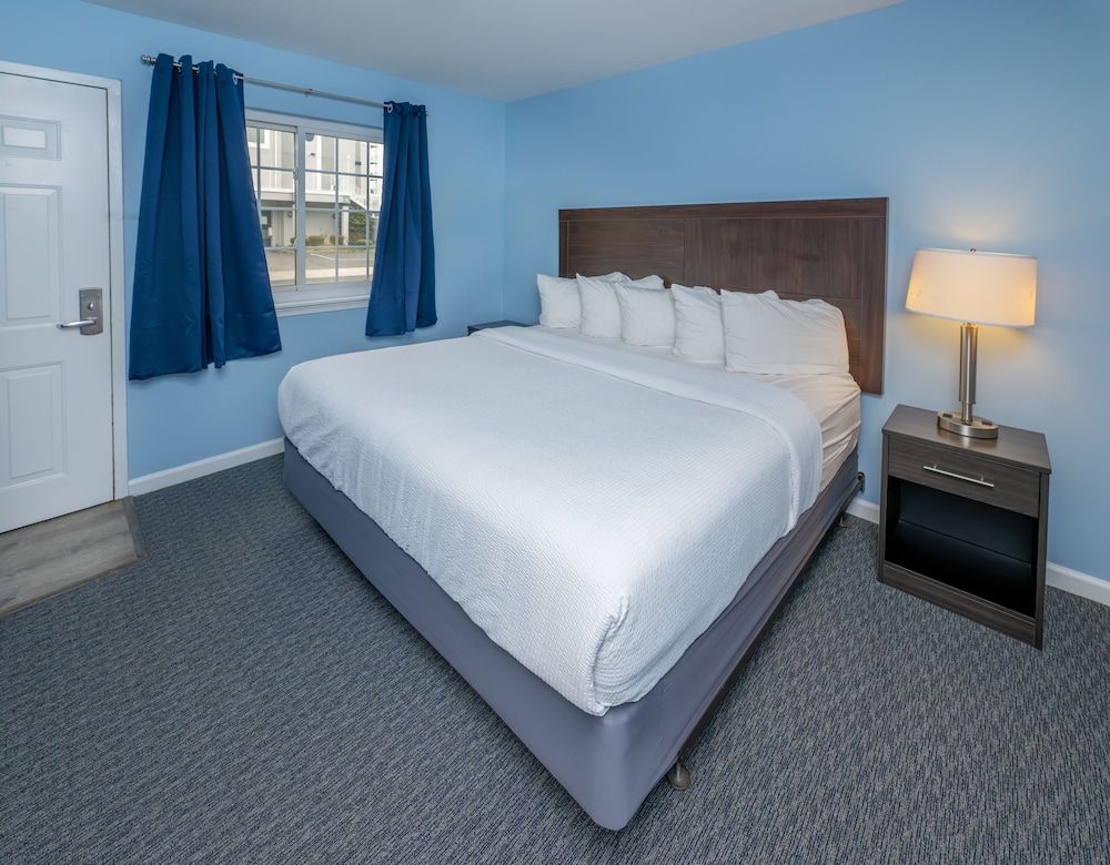 Commander Beach House Hotel 21/50