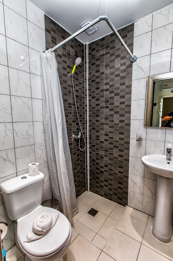 Greek Pride Hotel 50/50