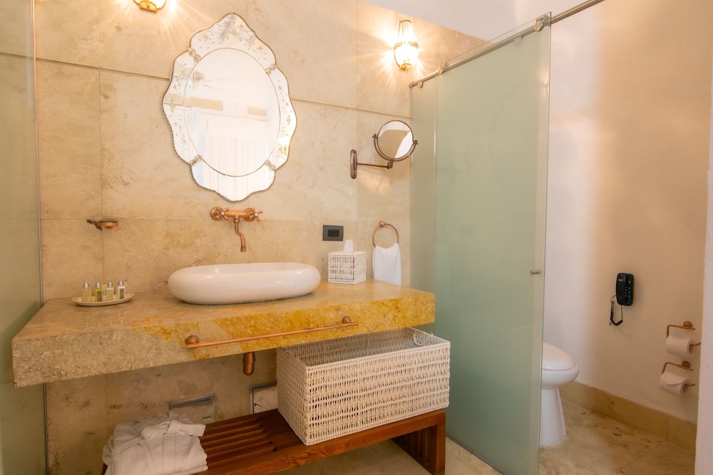 HOTEL BOUTIQUE DON PEPE 16/72