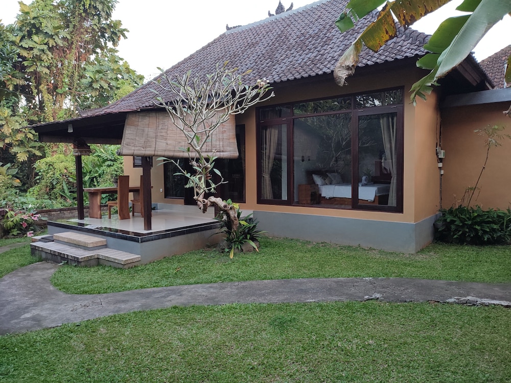 Bhuana Shanti Homestay 35/50