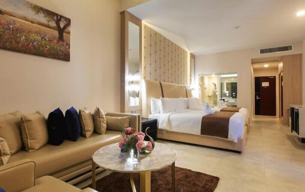 Jupiter Trevi Resort and Spa 15/24