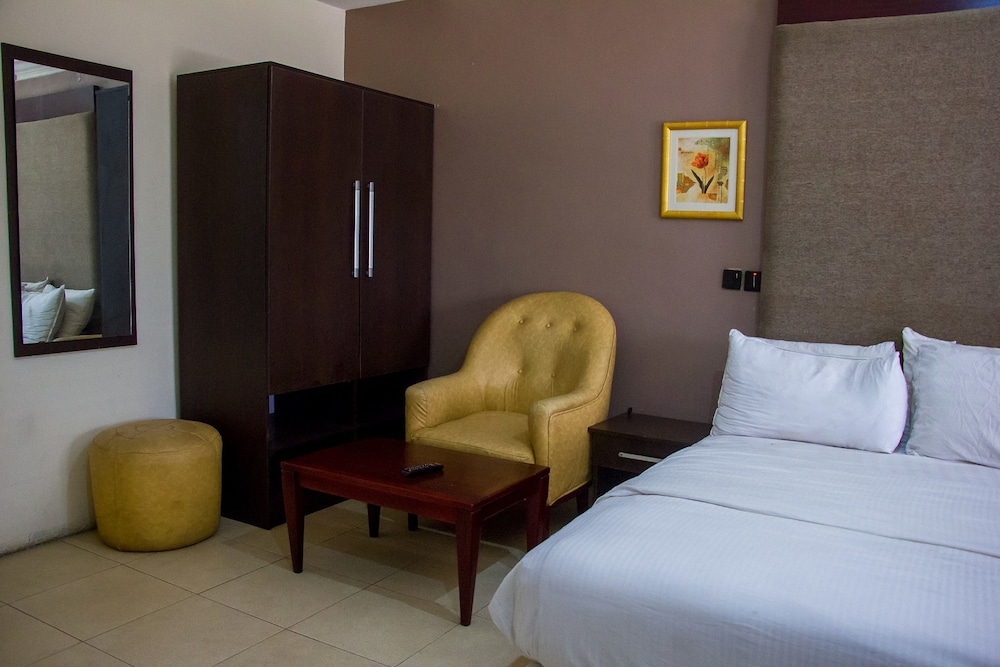 Chelsea Suites 2 Annex 5/37