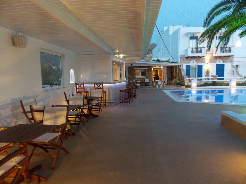 Aegeon Hotel 44/66