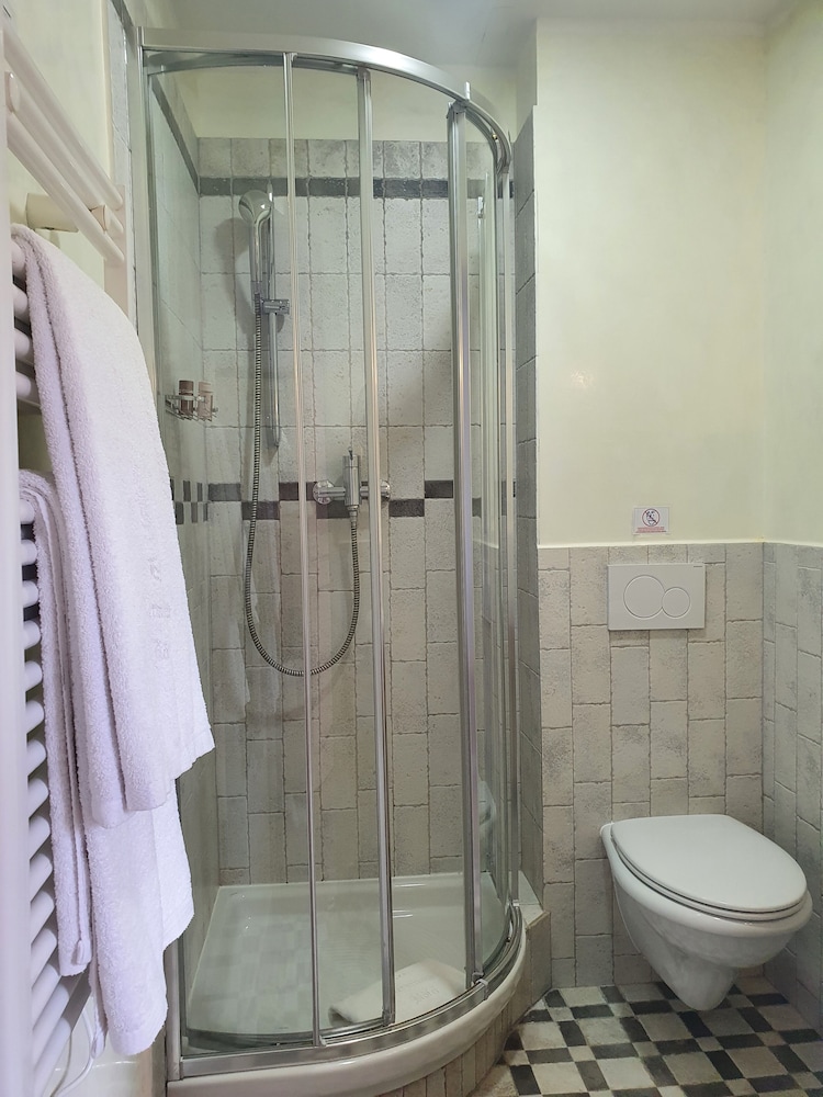 Hotel Eze Hermitage 50/52