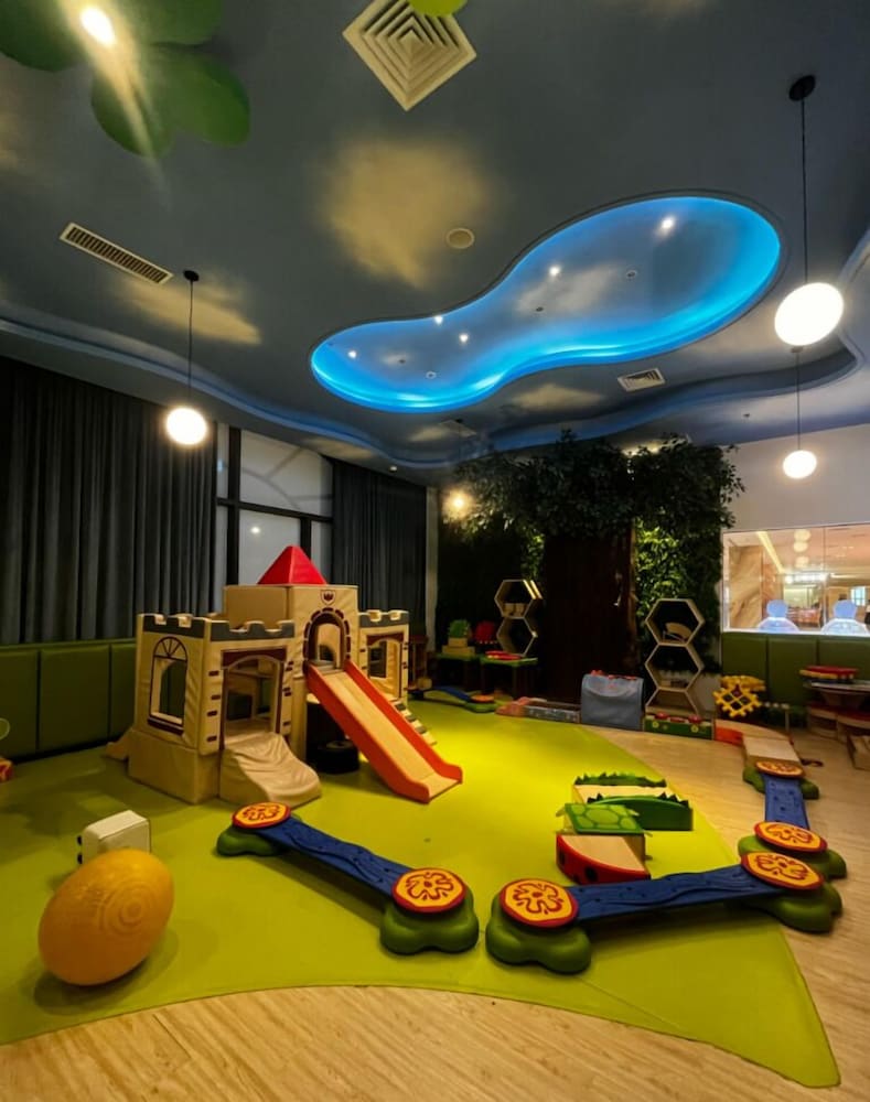 New Century Hotel Binjiang Hangzhou 38/46