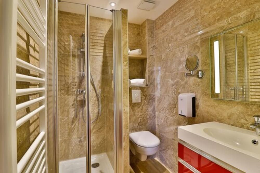 Hotel Provencal 38/50