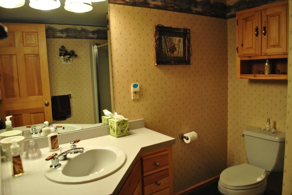 Horton Creek Inn Bed and Breakfast 54/66