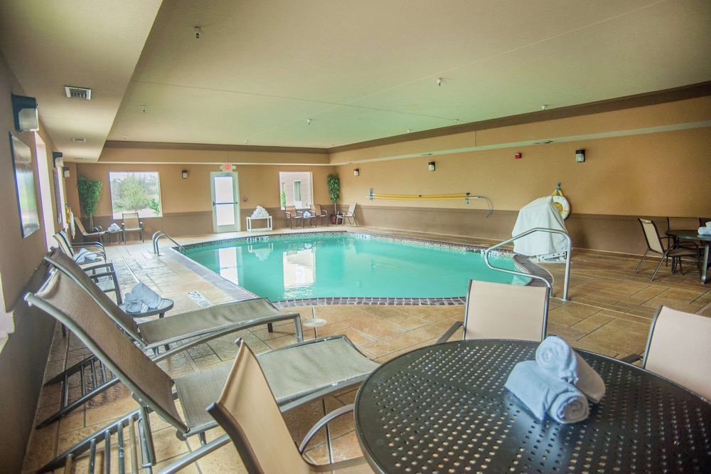 Hampton Inn & Suites Palestine 21/31