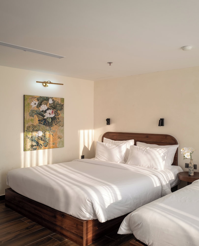 Hato Saigon Hotel & Rooftop 11/50