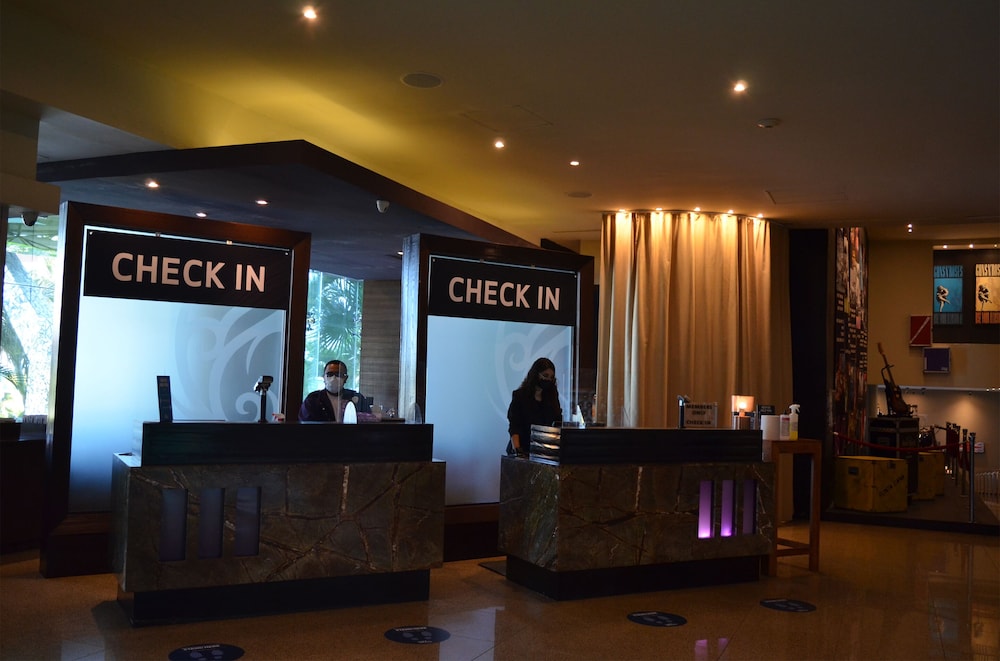 Hard Rock Hotel Cancun 7/80