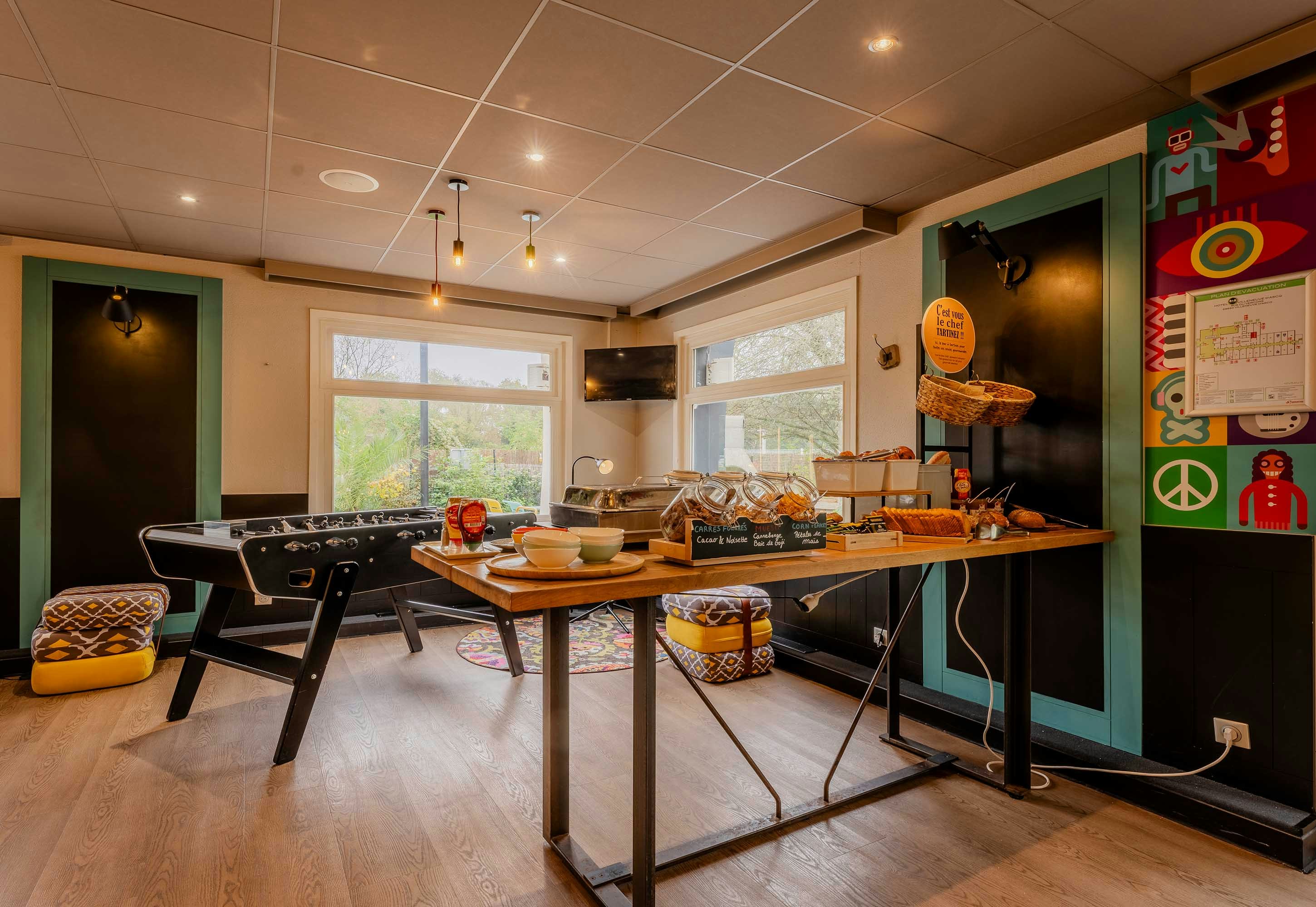 B&B HOTEL Lille Villeneuve d'Ascq Hotel de Ville 10/24