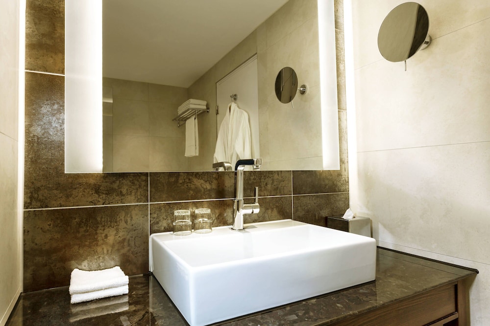 Sheraton Essen 12/57