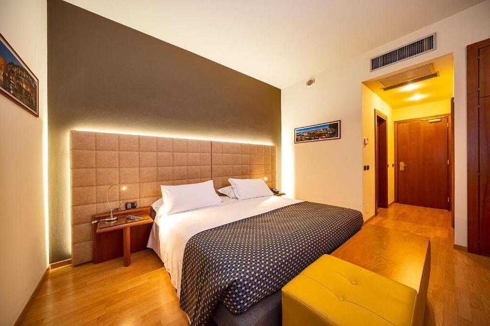 Hotel Gardenia 25/57