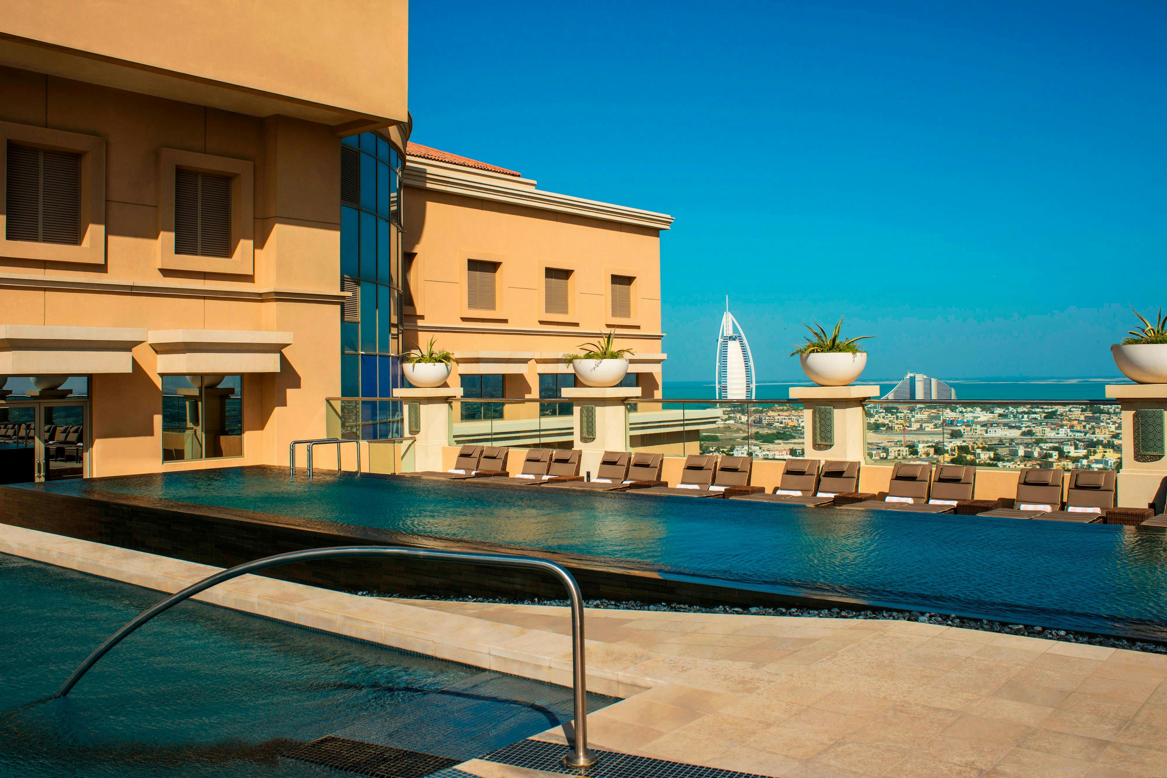 Sheraton Mall of the Emirates Hotel, Dubai 44/46
