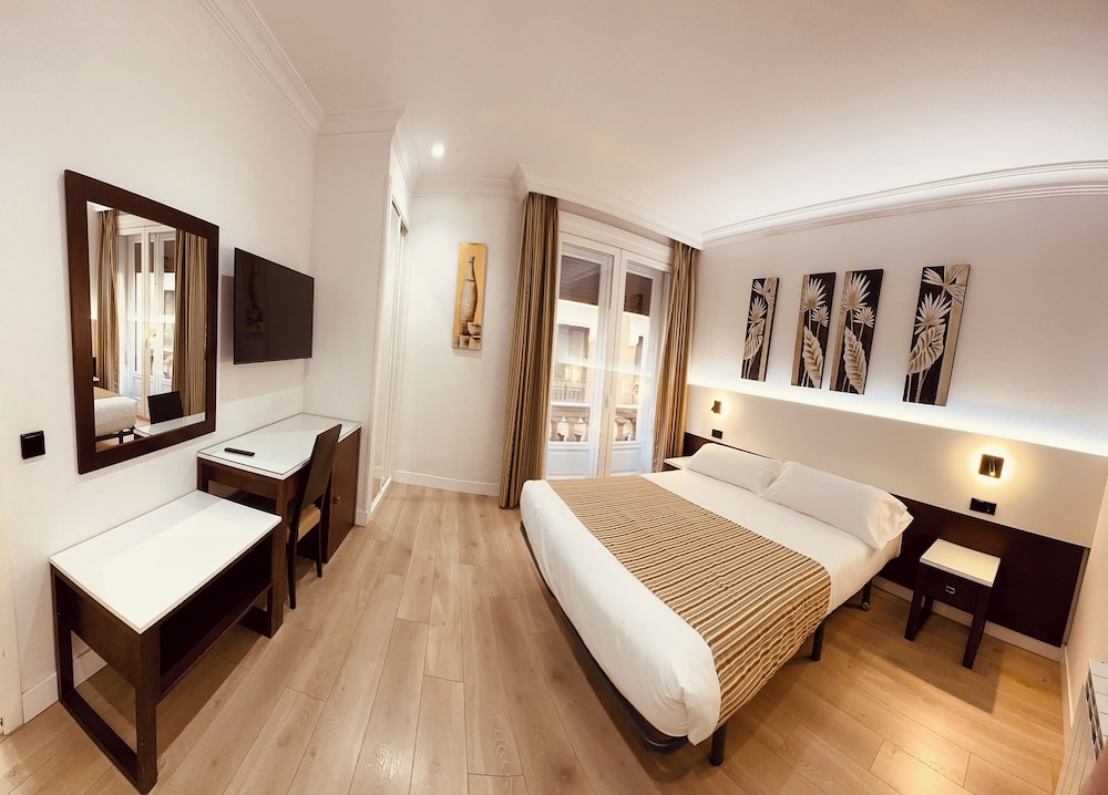 ROOM, DOUBLE BED, WITH VIEW, BALCONY