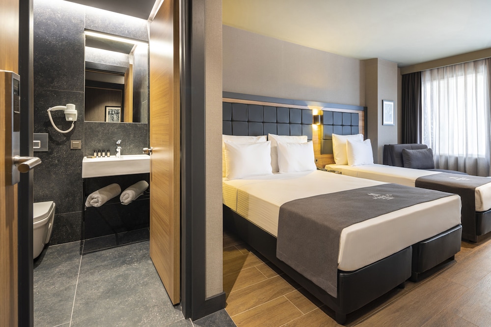Marius Hotel 14/50