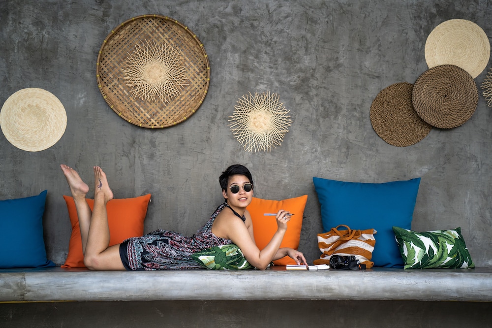 Bhuvarin Resort 10/70