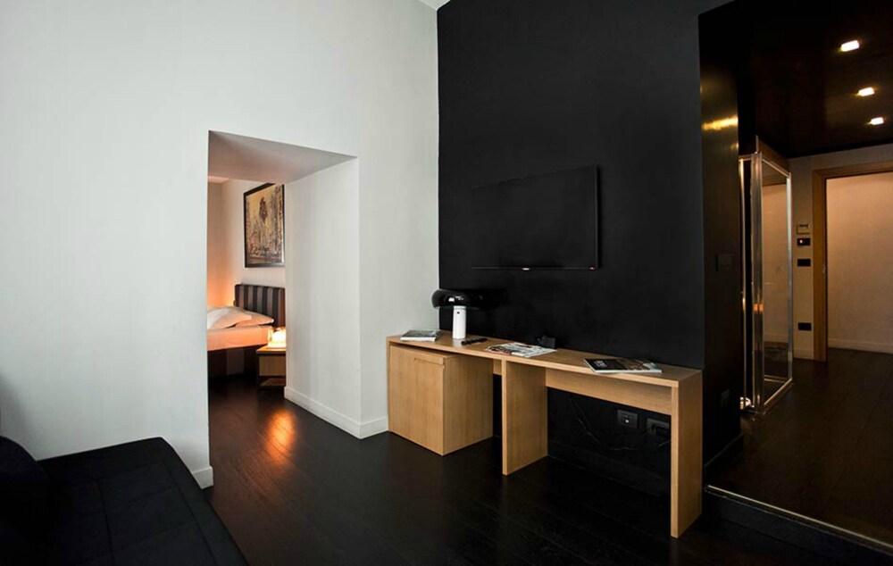 SUITE ART NAVONA 6/59