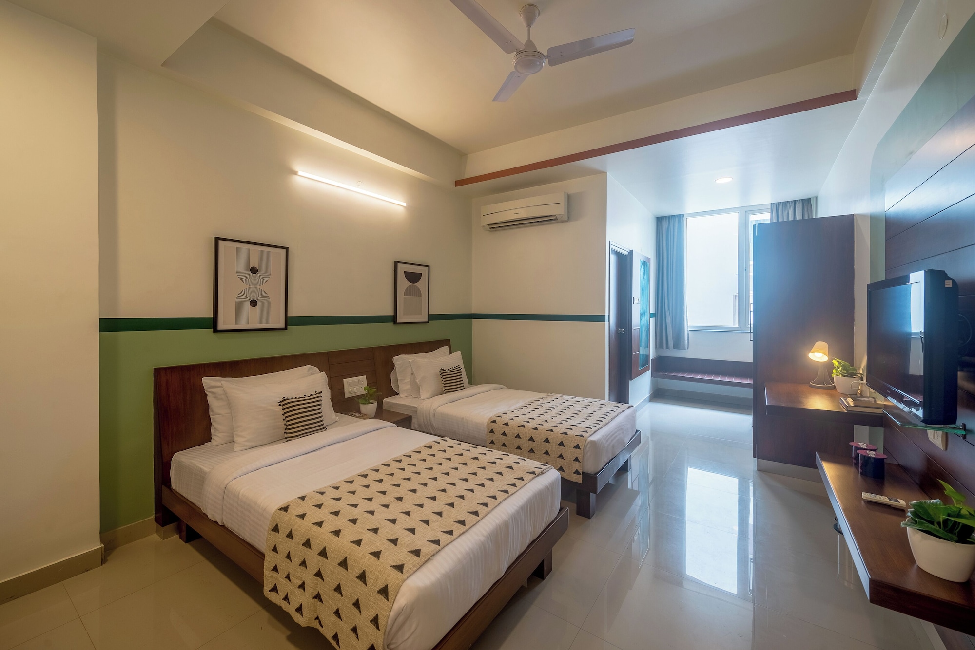 STANDARD, TWIN BEDS
