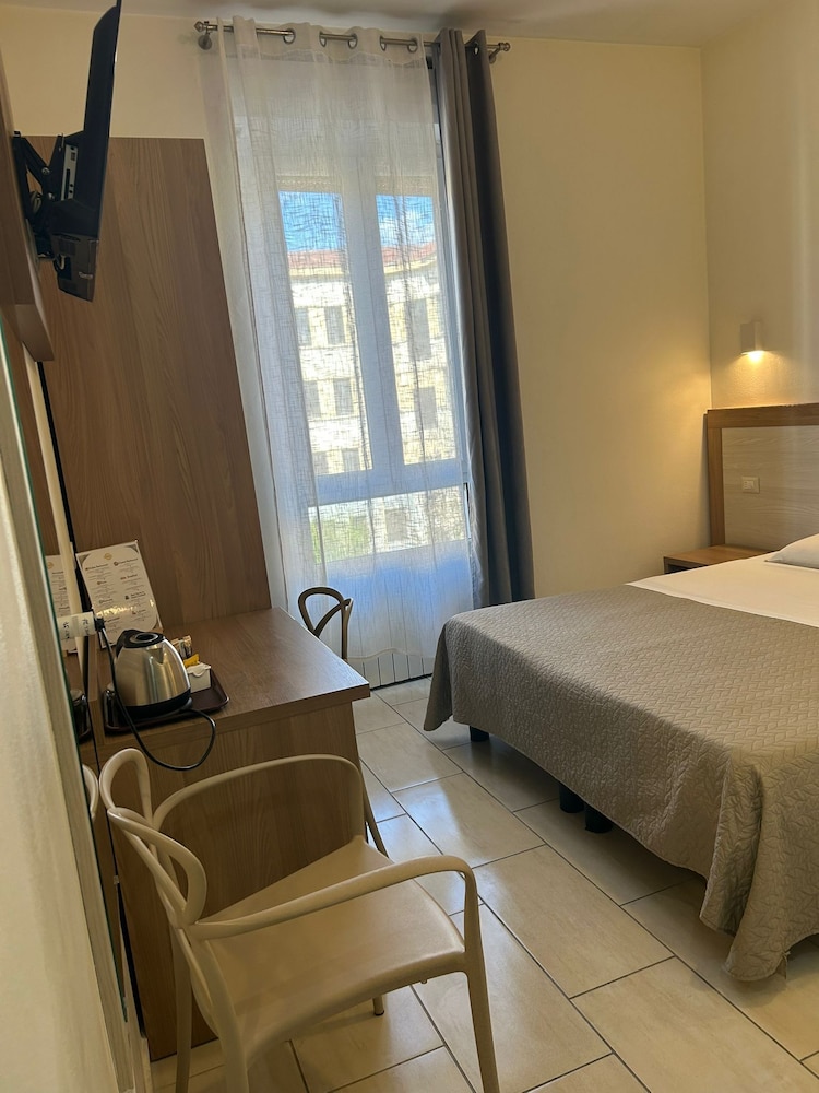 Milan Hostel 3/35