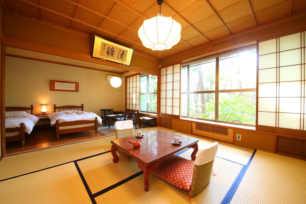 Yudanaka Yumoto 33/43