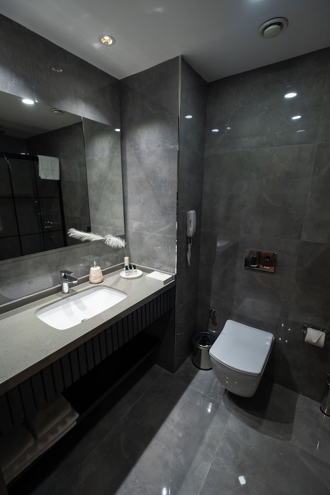 Buke Hotel Bomonti 60/62