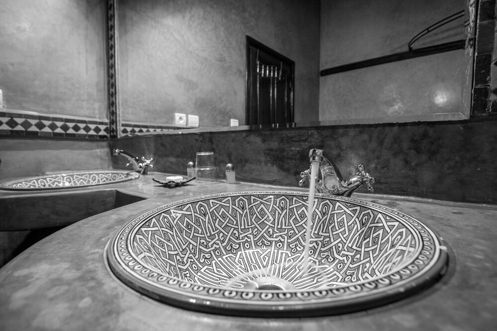 Riad Zitouna 11/47