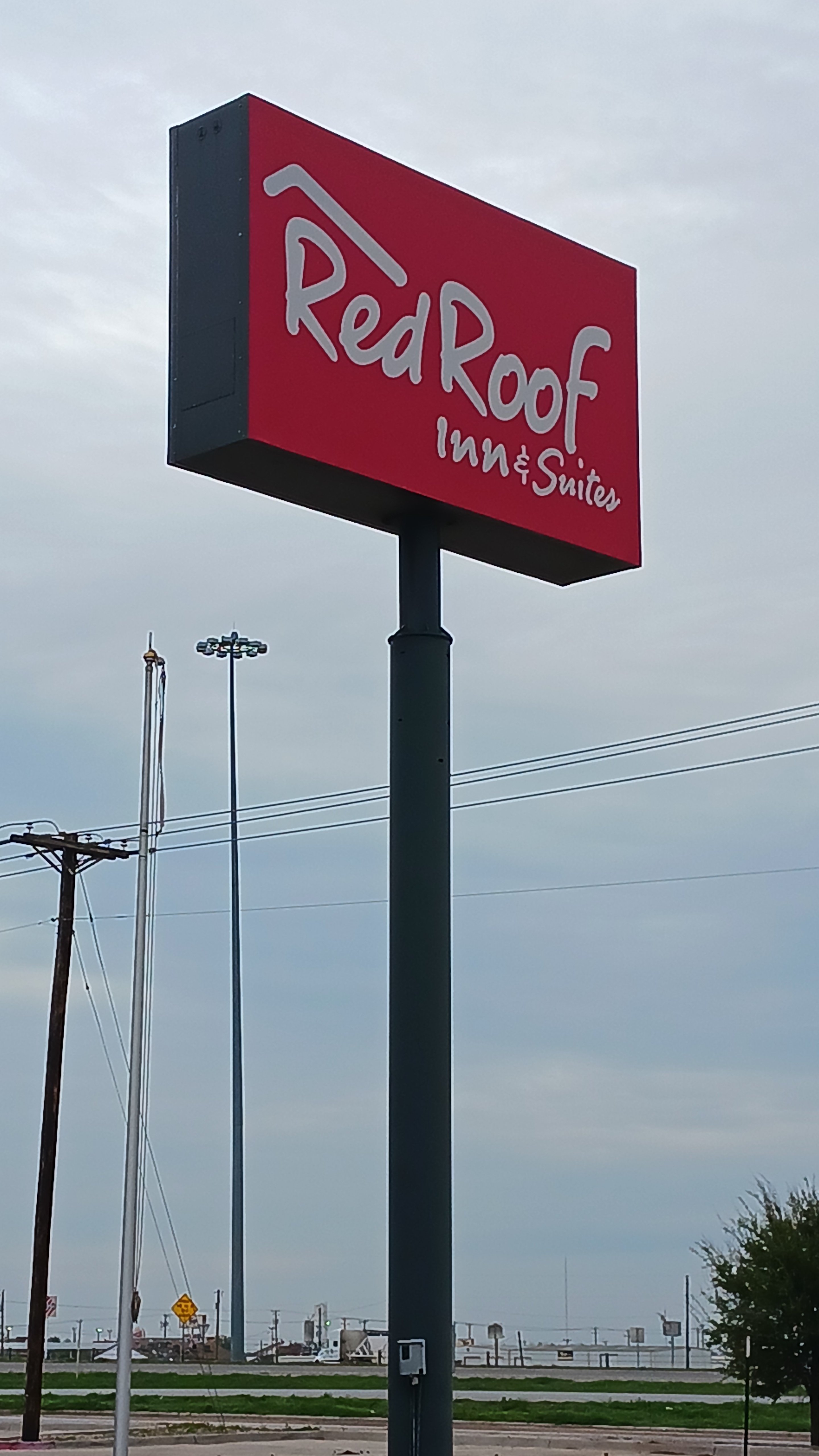 Red Roof Inn & Suites Midland 1/9
