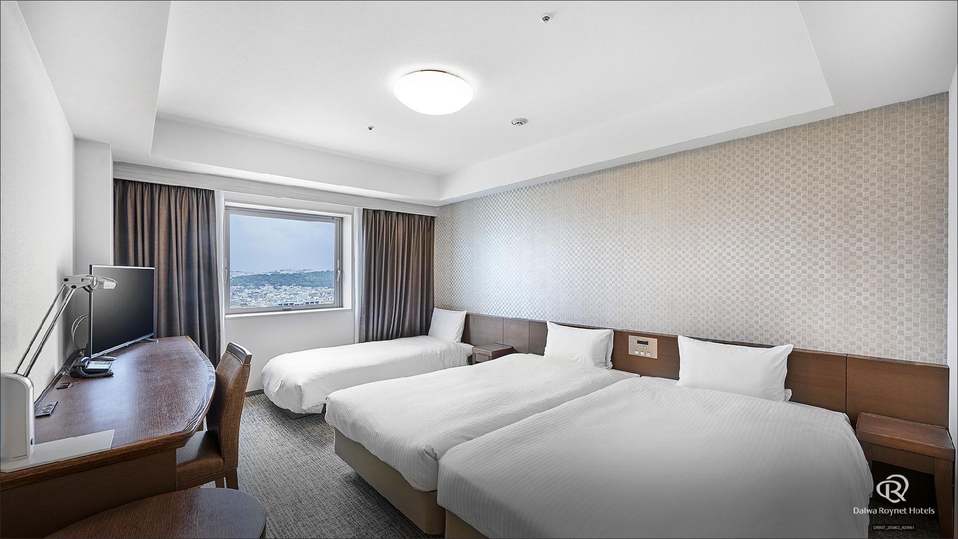 Hollywood, Standard, Twin Beds, City View