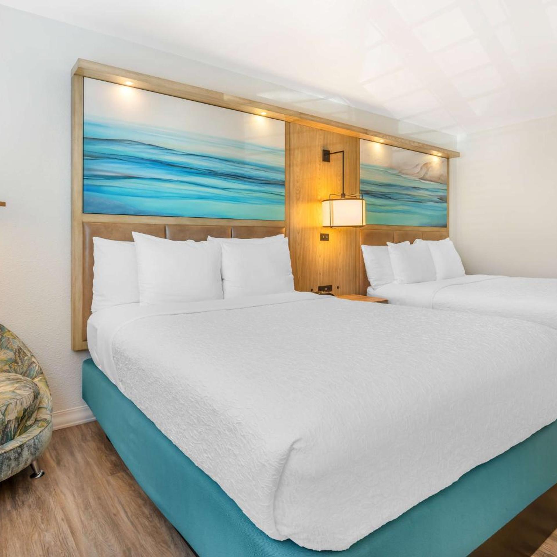2 Bedrooms, Suite, Jetted Tub