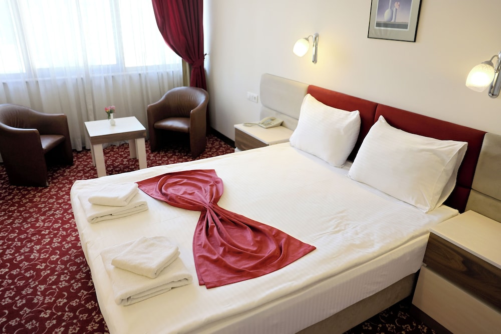 Hotel Akyuz 13/50