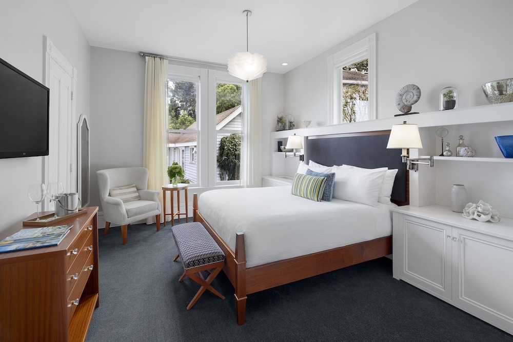Deluxe, Mansion, King Bed