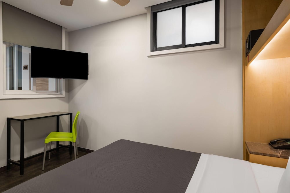 Hotel MX zocalo CDMX, Trademark Collection by Wyndham 20/48