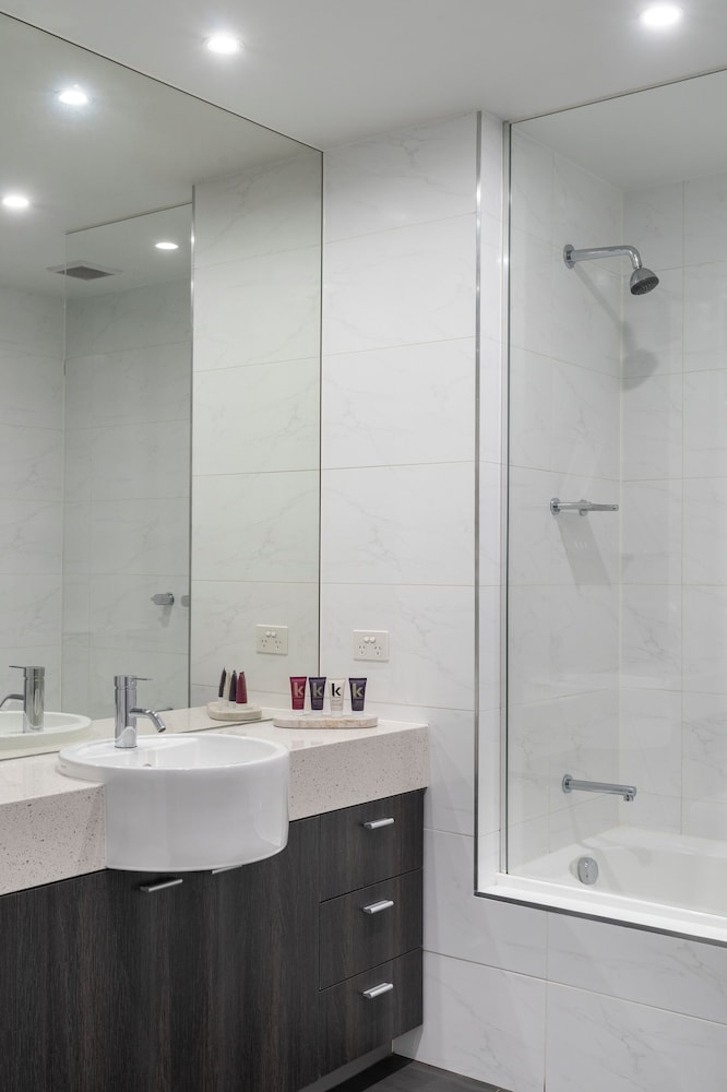 1 BEDROOM, APARTMENT