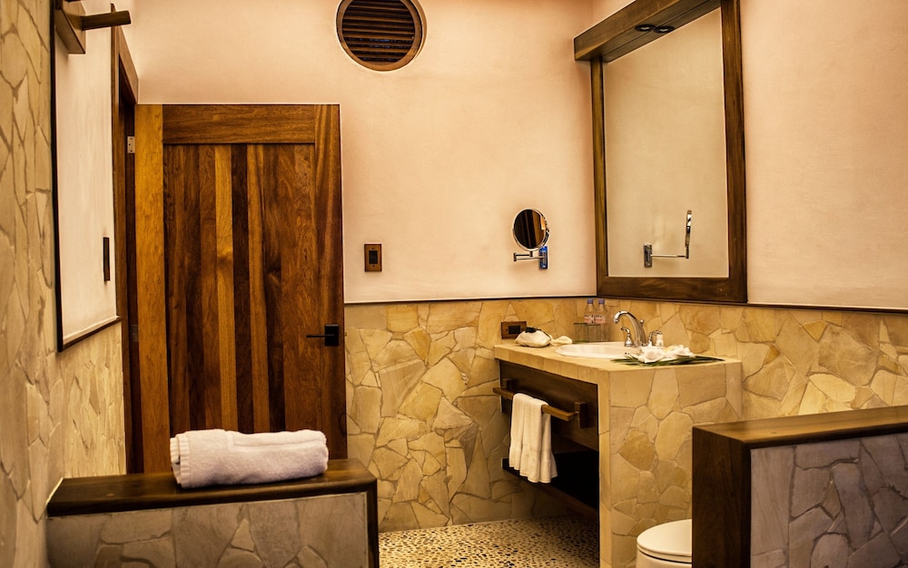 Bolontiku Boutique Hotel 49/83