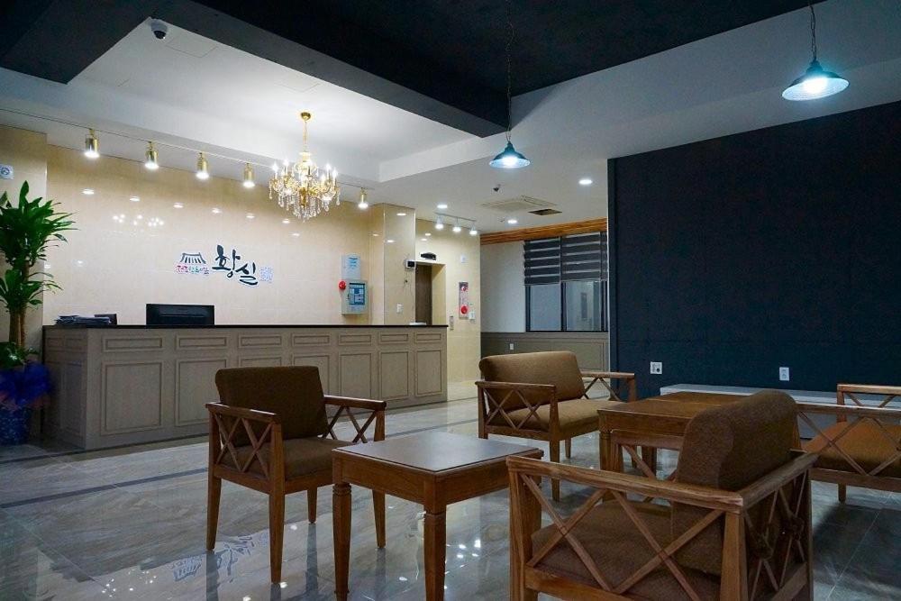 Hwangsil Tourist Hotel 15/28