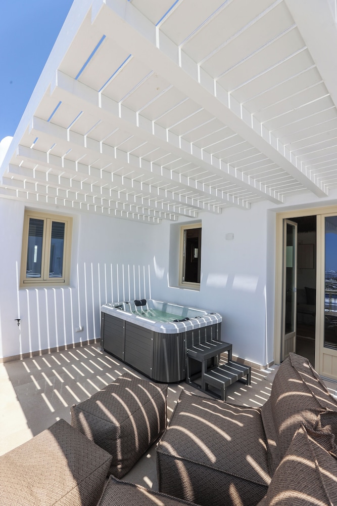 Life Suites 29/41