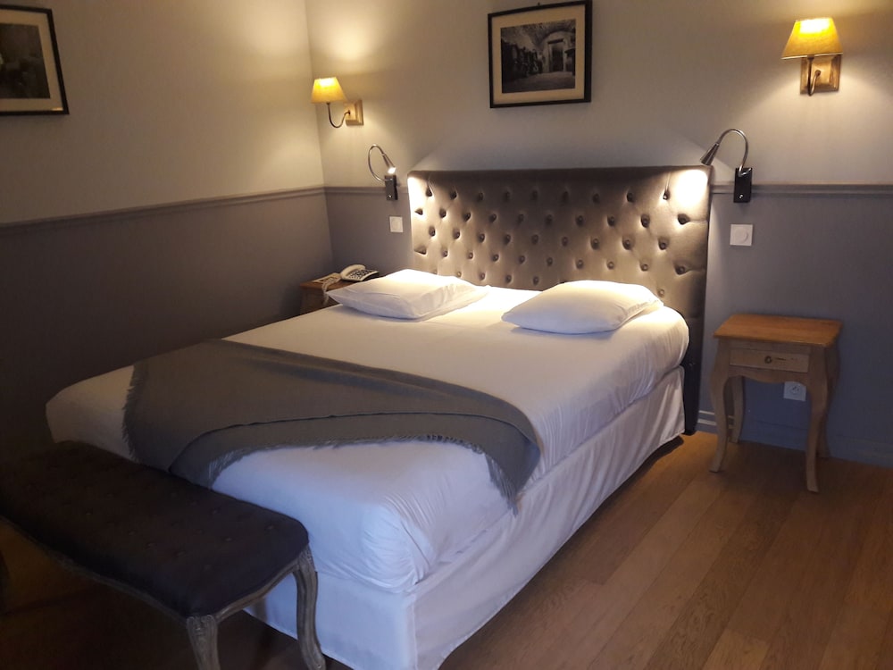 غرفة غراند كومفورت بسرير مزدوج، HOSTELLERIE DES CLOS 4/6