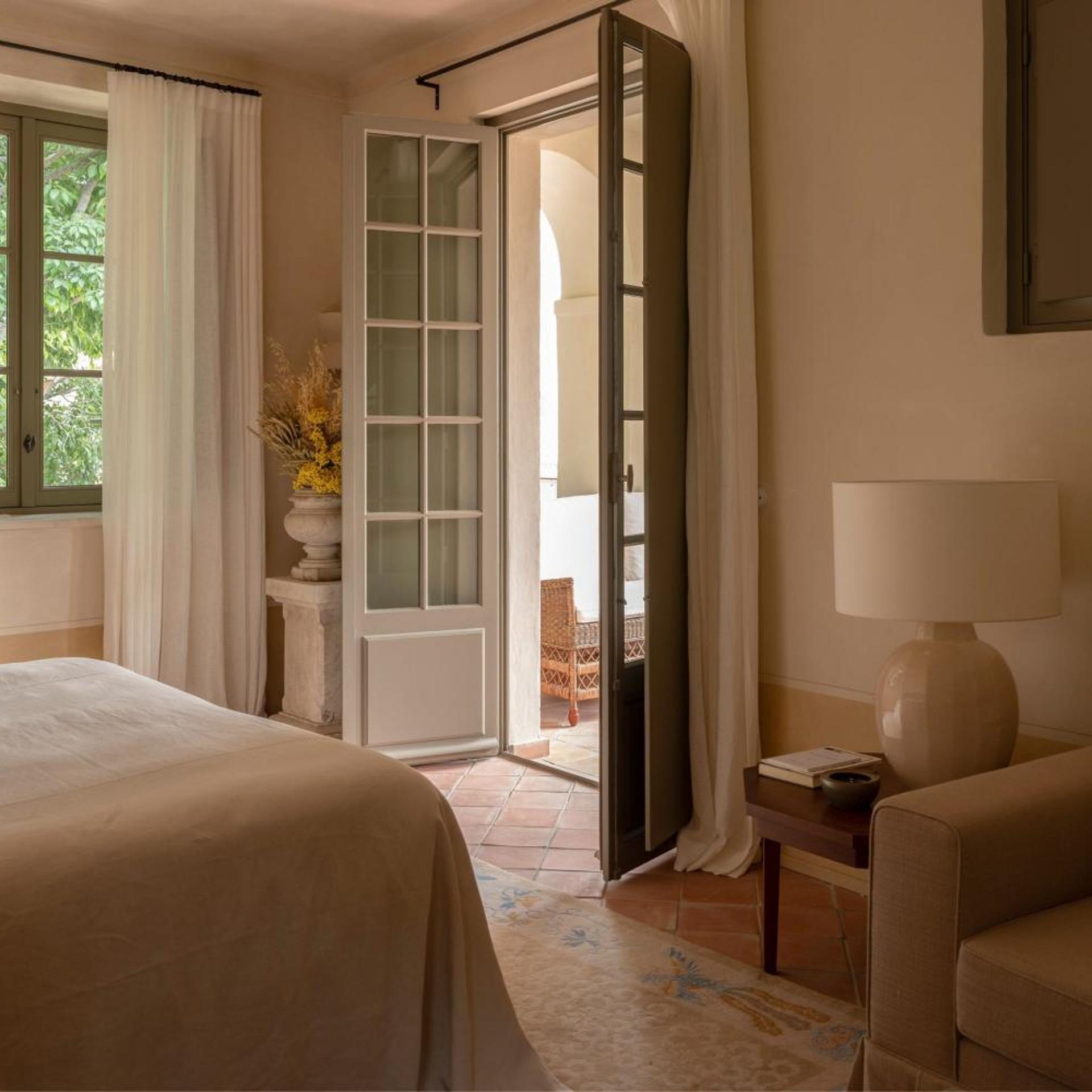 Suite, King Bed, Balcony, Terrace