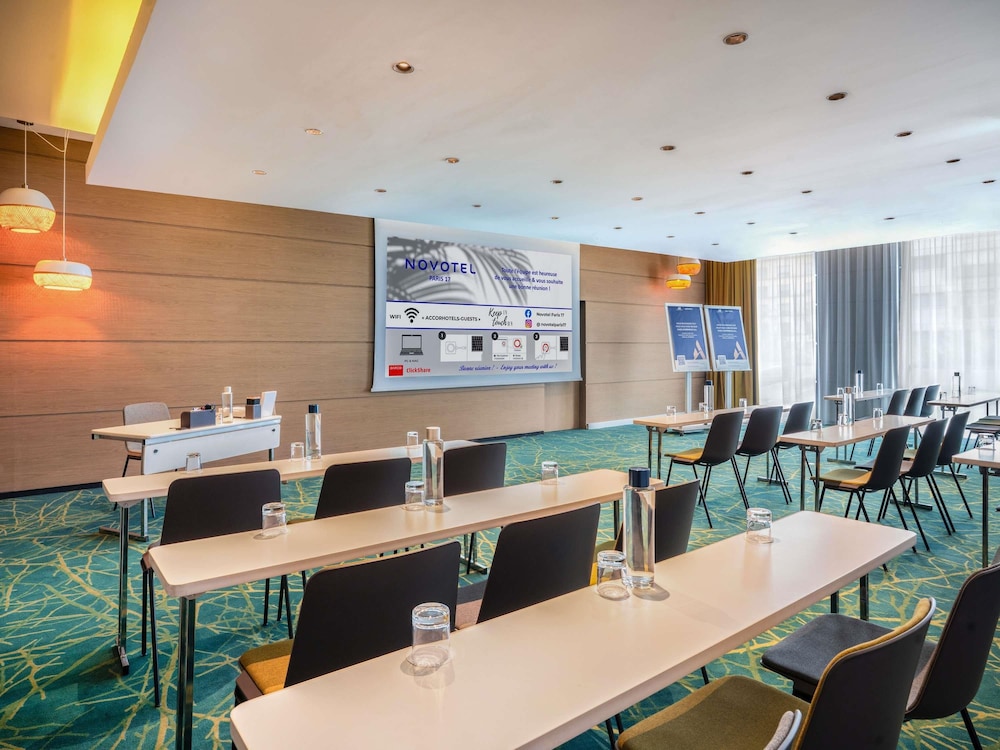 Novotel Paris 17 43/49
