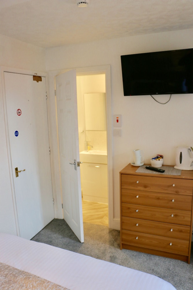 The Granby Hotel 3/49