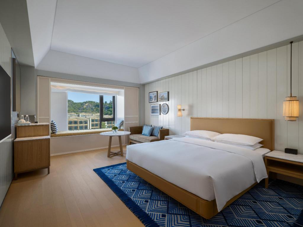Hyatt Centric Ocean Front Xiamen 6/48