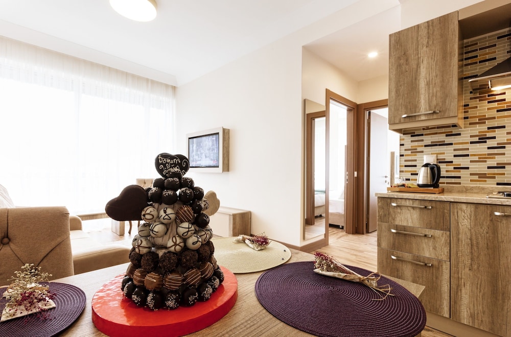 Mari Suites Hotel 44/63