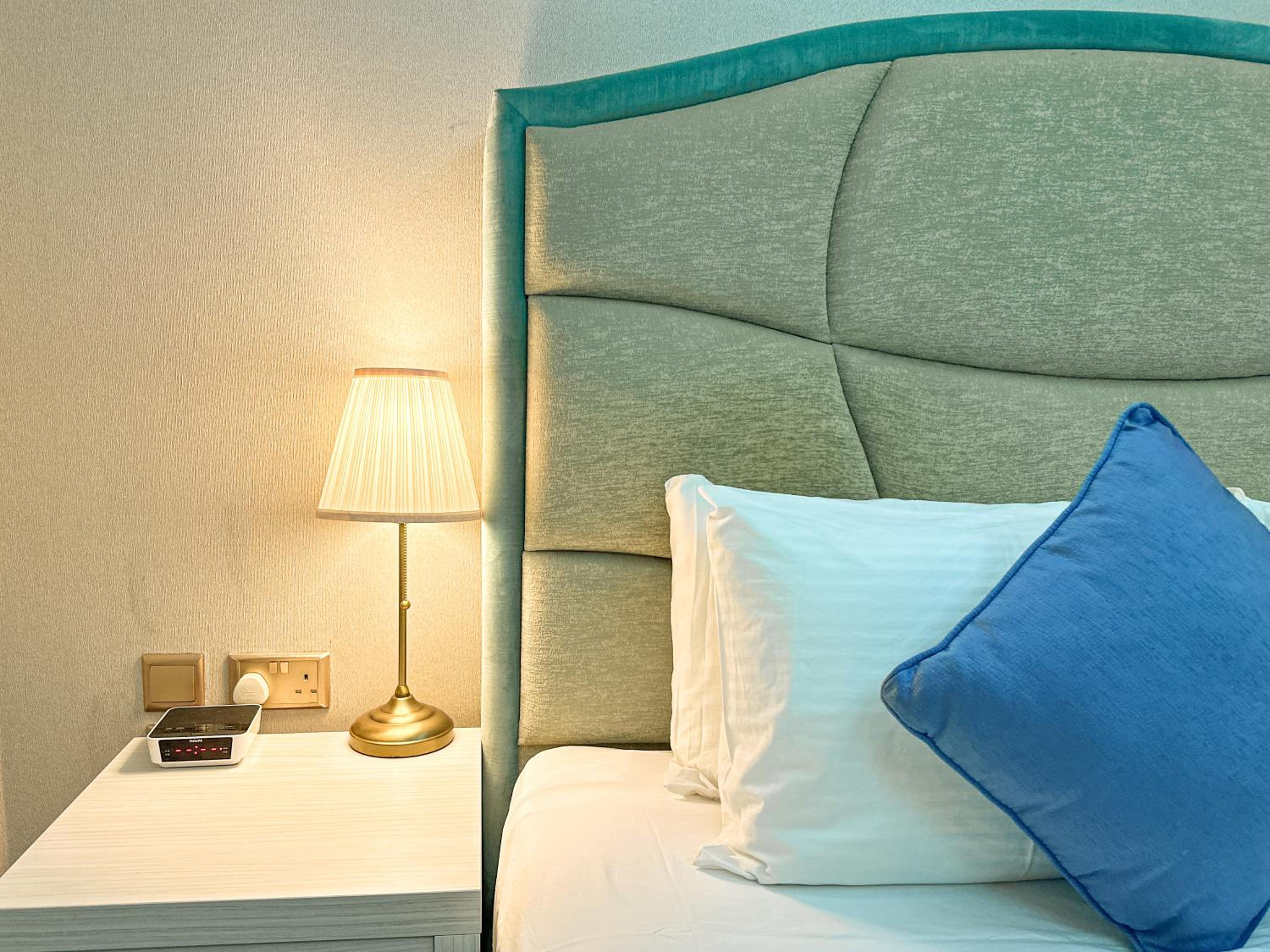 The Victory Hotel 30/60