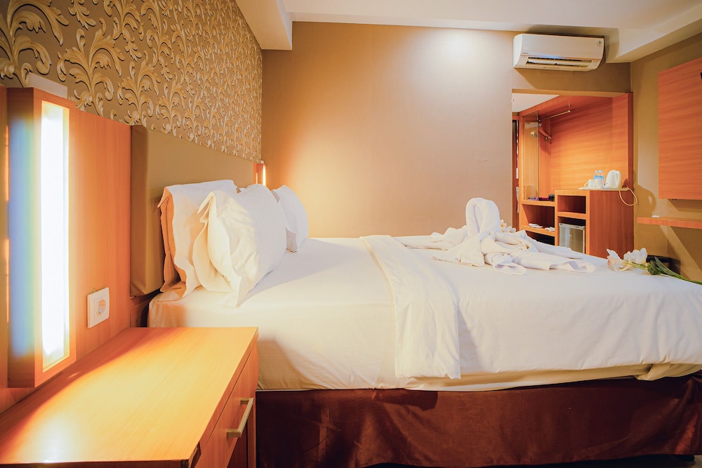 Portola Arabia Hotel Banda Aceh 10/17