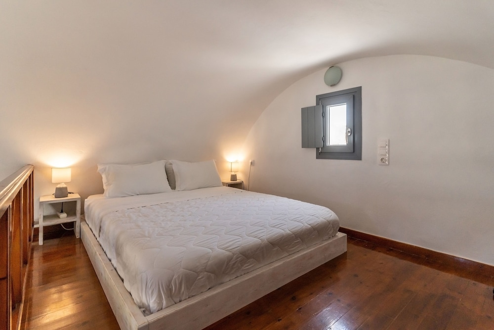 Ampelonas Executive Houses 9/47