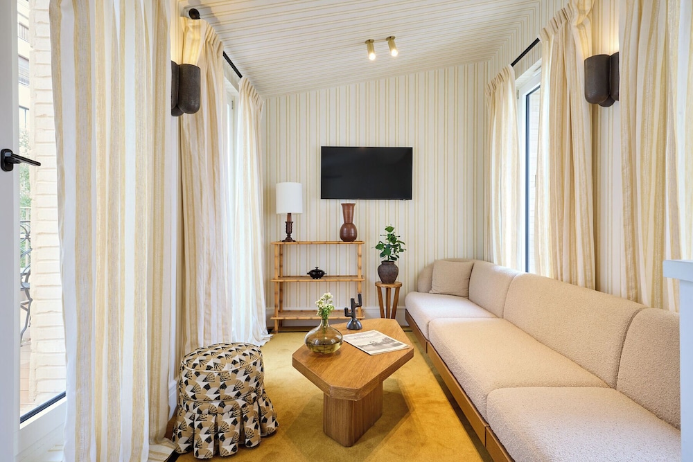 Hotel Noucha 32/58