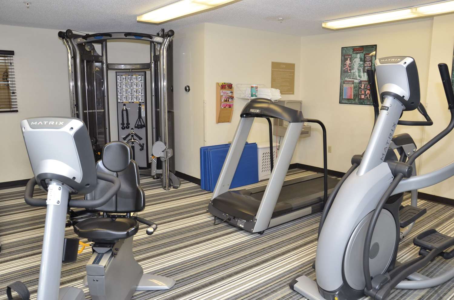 Sonesta Simply Suites Detroit Warren 17/35